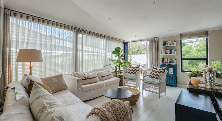 3 Bedroom Property for Sale in Tamboerskloof Western Cape